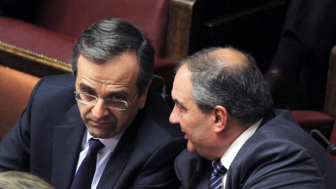 Συνάντηση Σαμαρά - Καραμανλή αυτή την ώρα στην Κηφισιά
