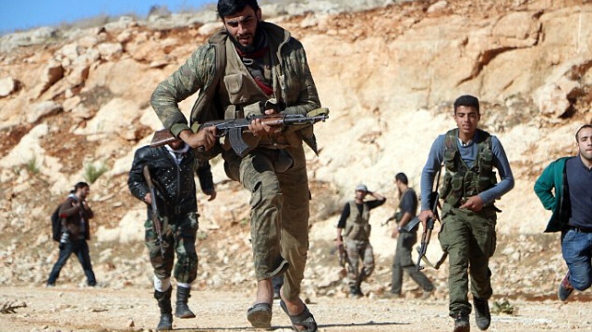 ΗΠΑ: «Έλλειψη» Σύρων ανταρτών για το πρόγραμμα εκπαίδευσης