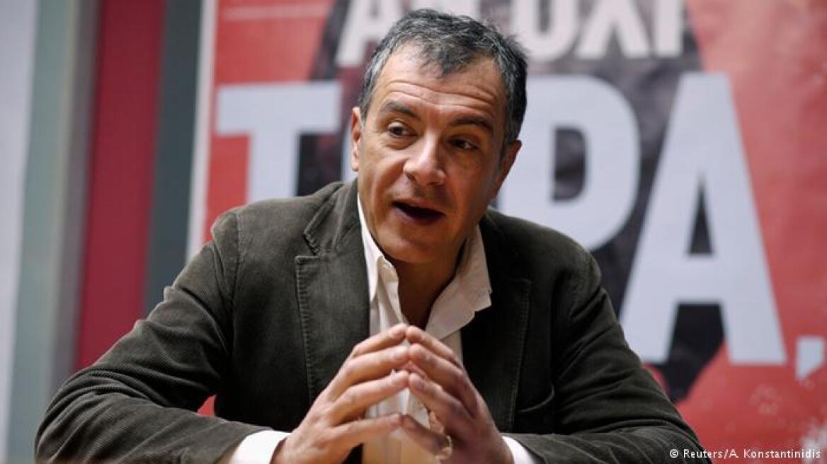 Θεοδωράκης: «Η χώρα χρειάζεται μία συμφωνία»