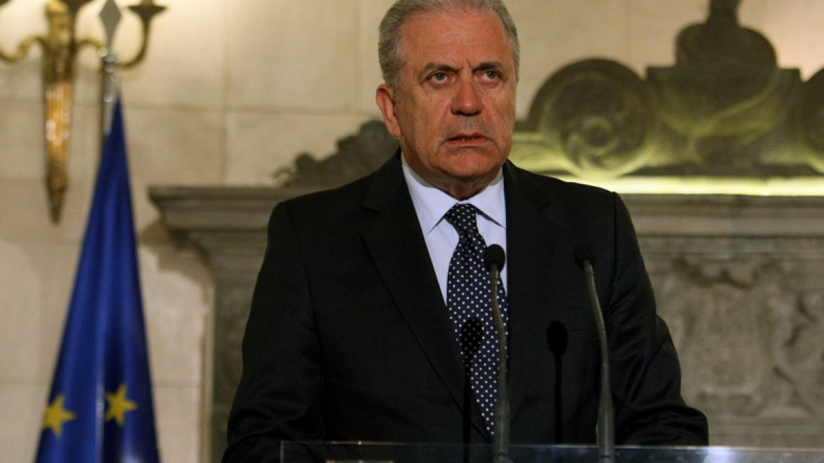 Aβραμόπουλος: Να βρεθεί άμεσα λύση εντός ευρώ