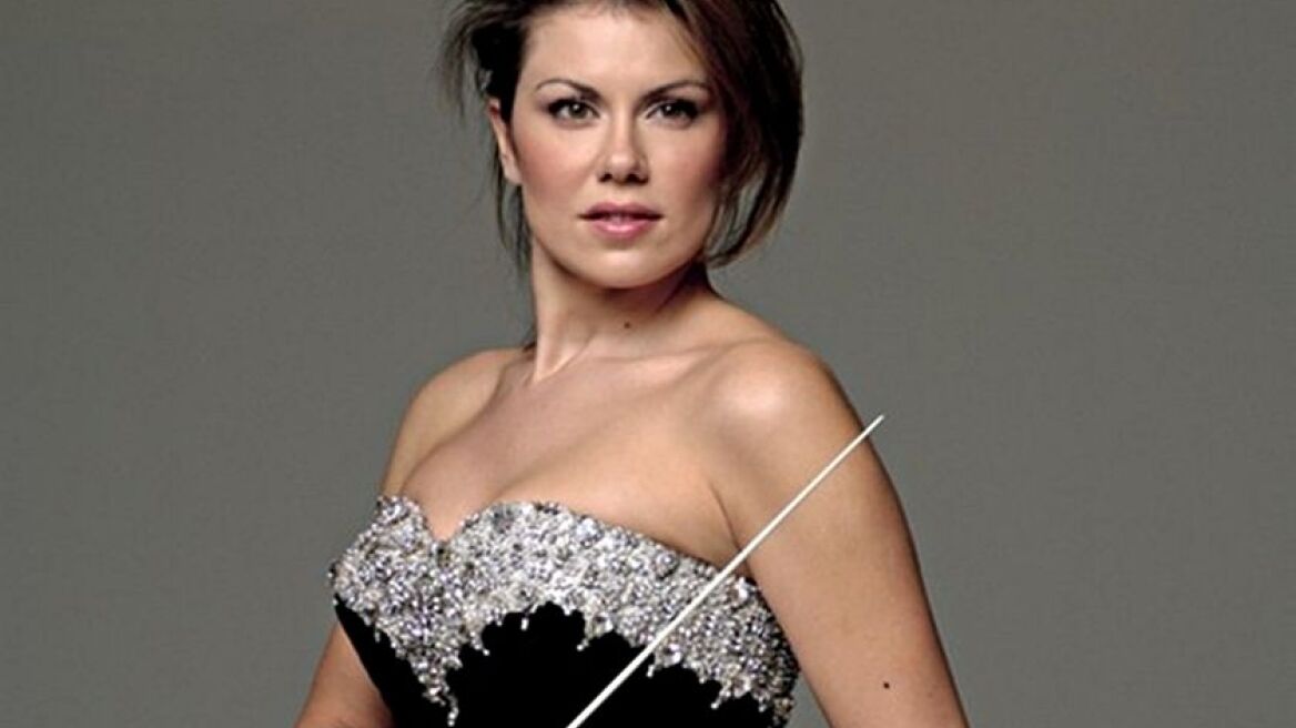 Ευγενία Μανωλίδου: «Τι έγινε κορίτσια; Σας έτσουξε ο Άδωνις Γεωργιάδης πάλι;»