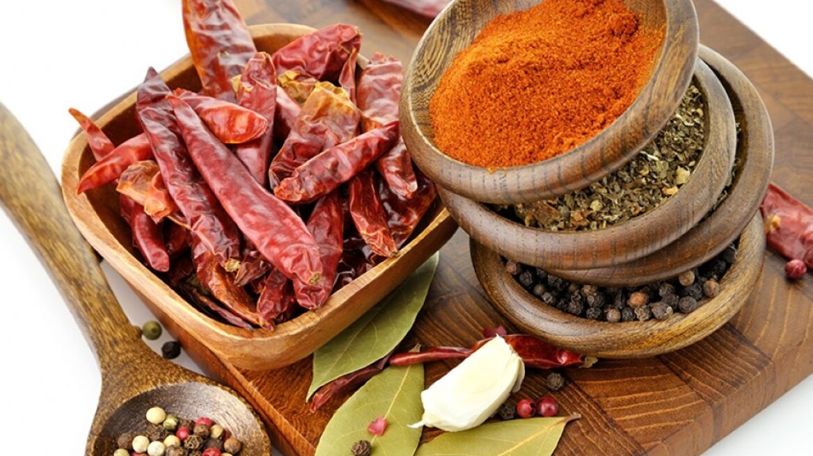 Ανακαλούνται μπαχαρικά από τον ΕΦΕΤ