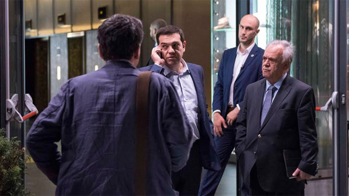 Το Μαξίμου δεν αποκλείει ρήξη με την Ευρωζώνη και νέο νόμισμα