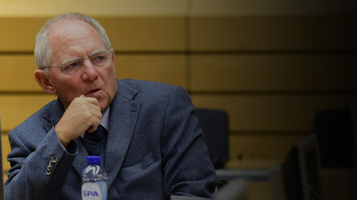 Σόιμπλε: Δύσκολο να μείνει η Ελλάδα στο ευρώ με την πολιτική Τσίπρα