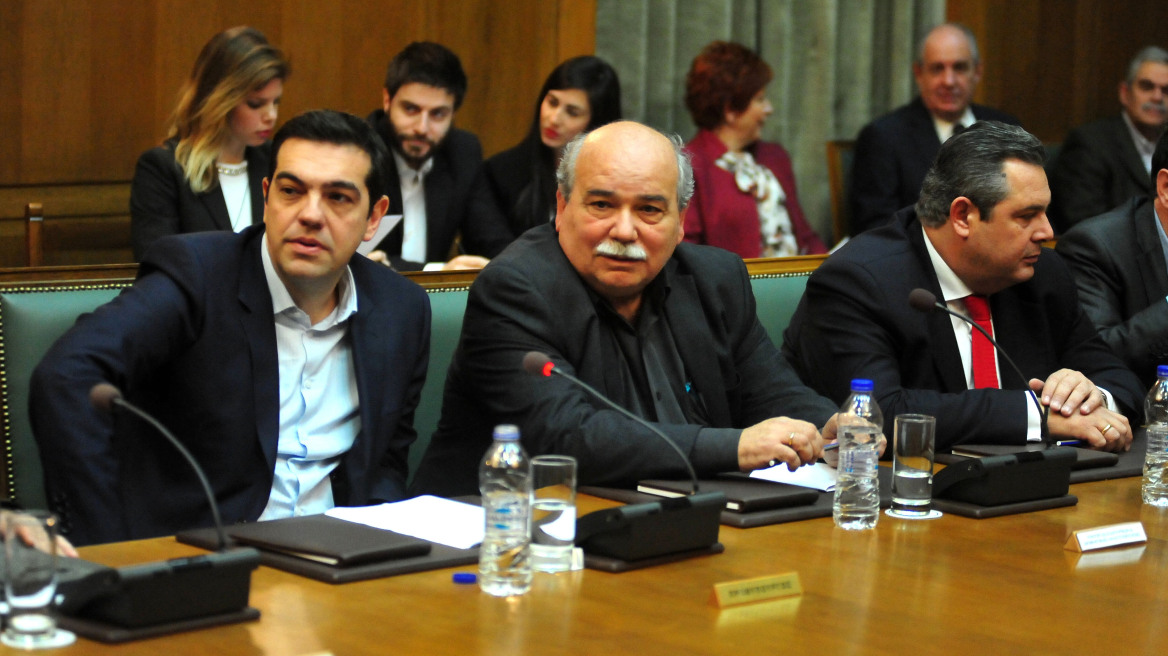 Σε λίγη ώρα διάγγελμα Τσίπρα - Συνεδριάζει το υπουργικό