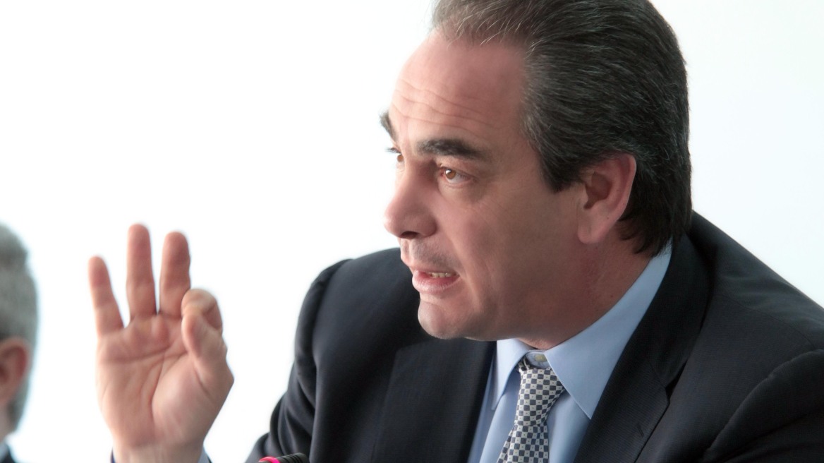 Μίχαλος προς Τσίπρα: Η χώρα δεν πρέπει να αυτοκτονήσει - Είμαστε στον γκρεμό 