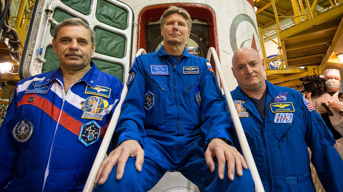 Ρώσος κοσμοναύτης έσπασε το ρεκόρ παραμονής στο διάστημα