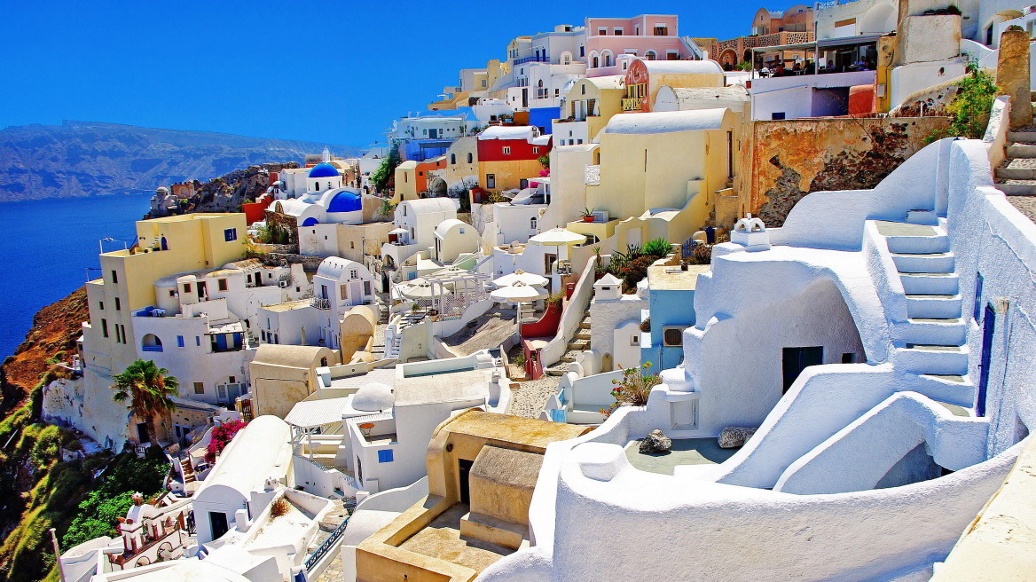 Αθήνα - Σαντορίνη με επιστροφή, τώρα μόνο με 90€ 