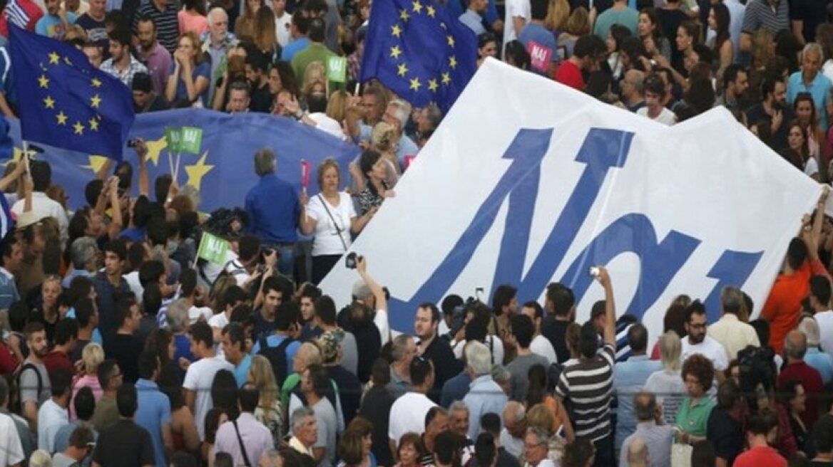 TV spot for 'yes' vote takes aim squarely at Tsipras – 'He's lying' (Watch!)