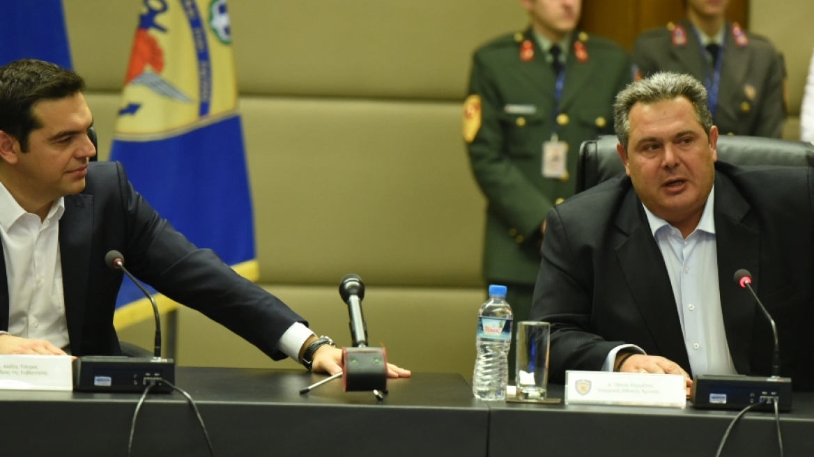 Θύελλα αντιδράσεων για τη δήλωση-σοκ Καμμένου περί Ενόπλων Δυνάμεων