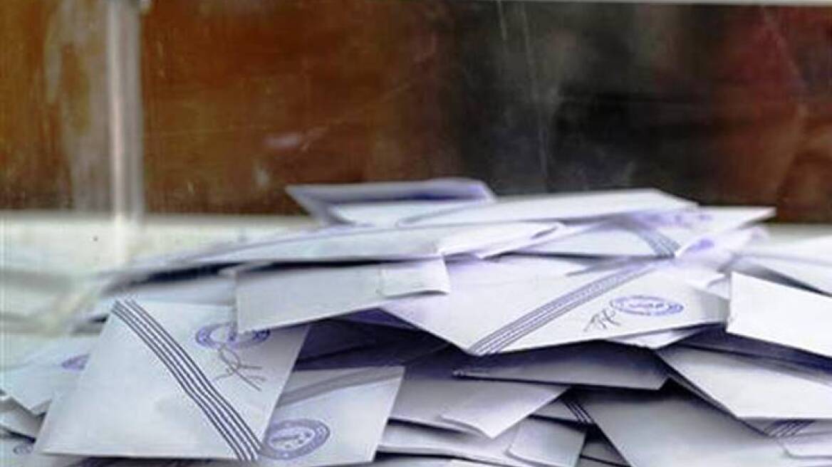 Τα πρώτα μικροπροβλήματα: Ελλείψεις σε εκλογικούς φακέλους 