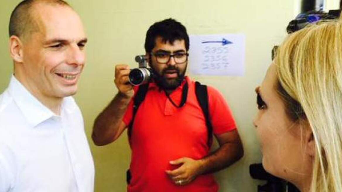 «Γιορτή» για τον Βαρουφάκη η χρεοκοπία και τα άδεια ATM!