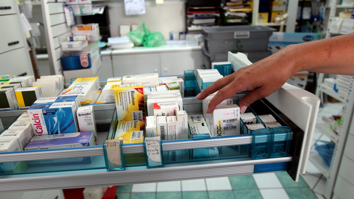 Δυσκολεύει συνεχώς η τροφοδοσία των φαρμακείων