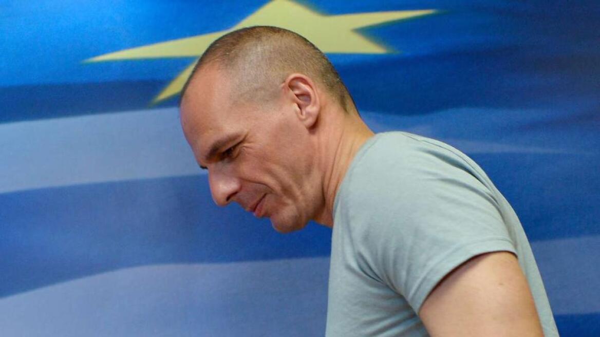 Ξένα ΜΜΕ: Η «θυσία» του Βαρουφάκη 