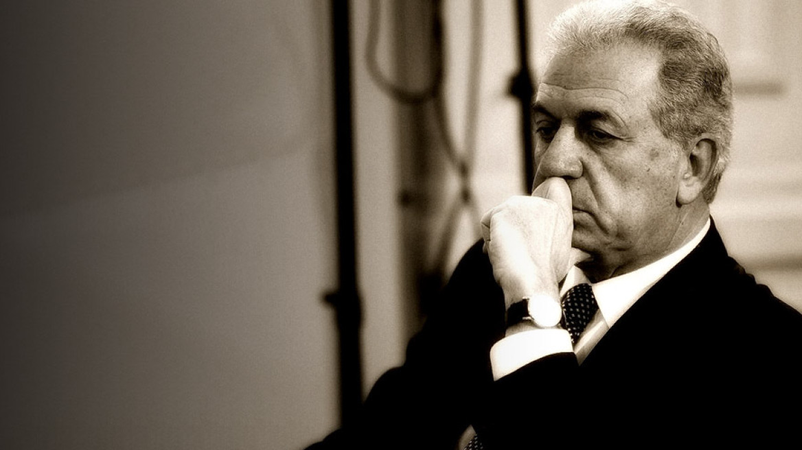 O Αβραμόπουλος δεν θα κινηθεί για την αρχηγία της ΝΔ