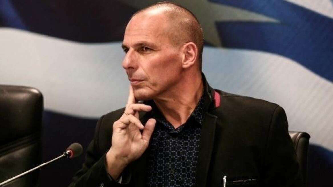 Επτά φορές που ο Βαρουφάκης δεν έδωσε δεκάρα γι΄ αυτά που σκέφτονται οι άλλοι γι΄αυτόν