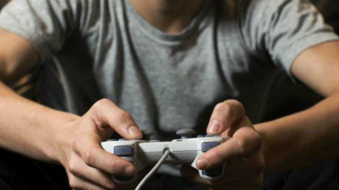 Γερμανία: Νάρκωνε την κοπέλα του για να... παίζει ανενόχλητος video games!