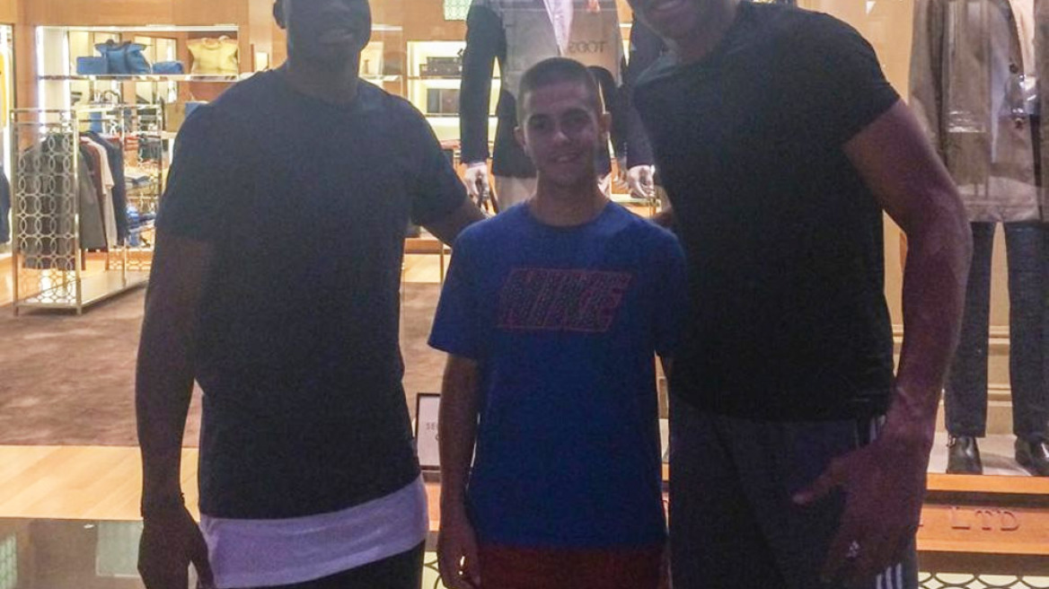 Las Vegas: Όταν ο Αντετοκούμπο συνάντησε τον Κόρφα junior