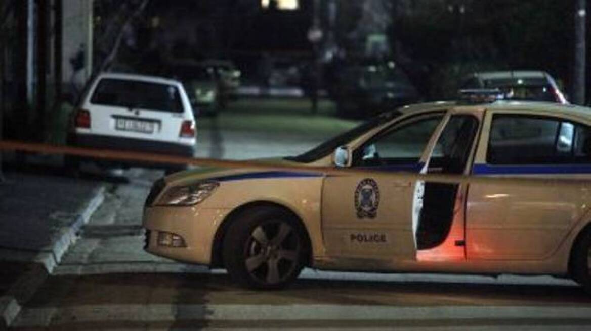 Μενίδι: Συμπλοκή με πυροβολισμούς ανάμεσα σε αστυνομικούς και ληστές