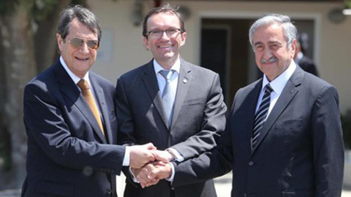 Εδαφικό και περιουσιακό στη συνάντηση Αναστασιάδη - Ακιντζί