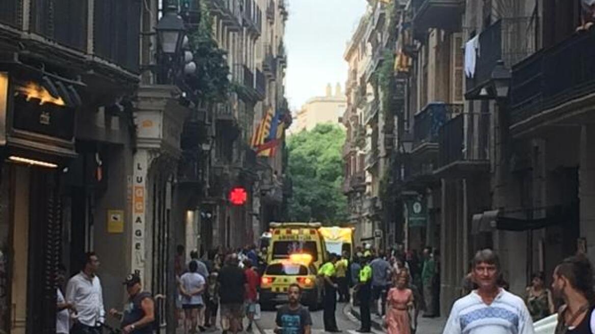 Βαρκελώνη: Ένοπλοι άνοιξαν πυρ μπροστά σε ξενοδοχείο στο κέντρο της πόλης