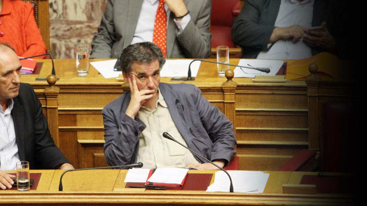 Εργασιακά, φόροι υπέρ τρίτων και εισφορά αλληλεγγύης στο τραπέζι 