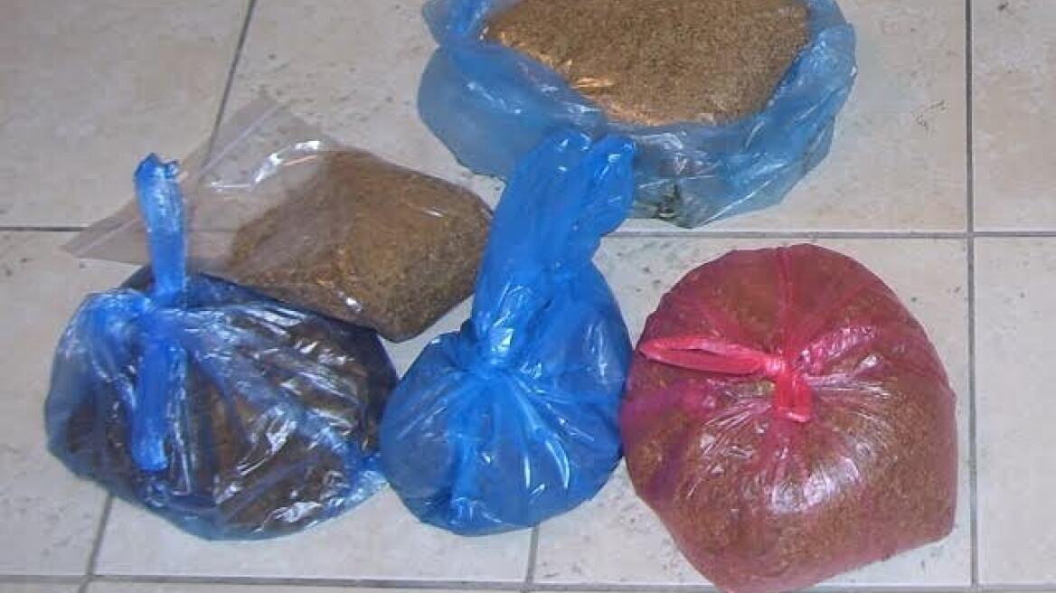 Αγρίνιο:Ανδρόγυνο θα διακινούσε πάνω από 50 κιλά καπνού