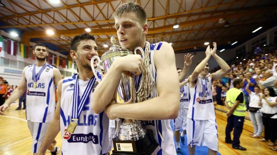 Υπόκλιση Γκάλη στους χρυσούς Έφηβους!