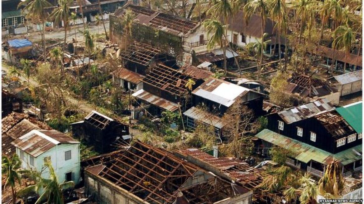 Ινδία: Ξεπερνούν τους 100 οι νεκροί από τις πλημμύρες