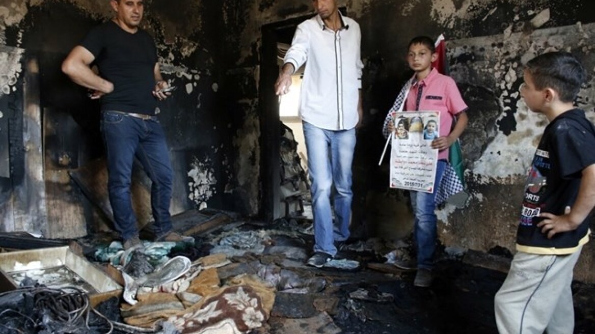 Υπέκυψε ο πατέρας του βρέφους που κάηκε στη Δυτική Όχθη