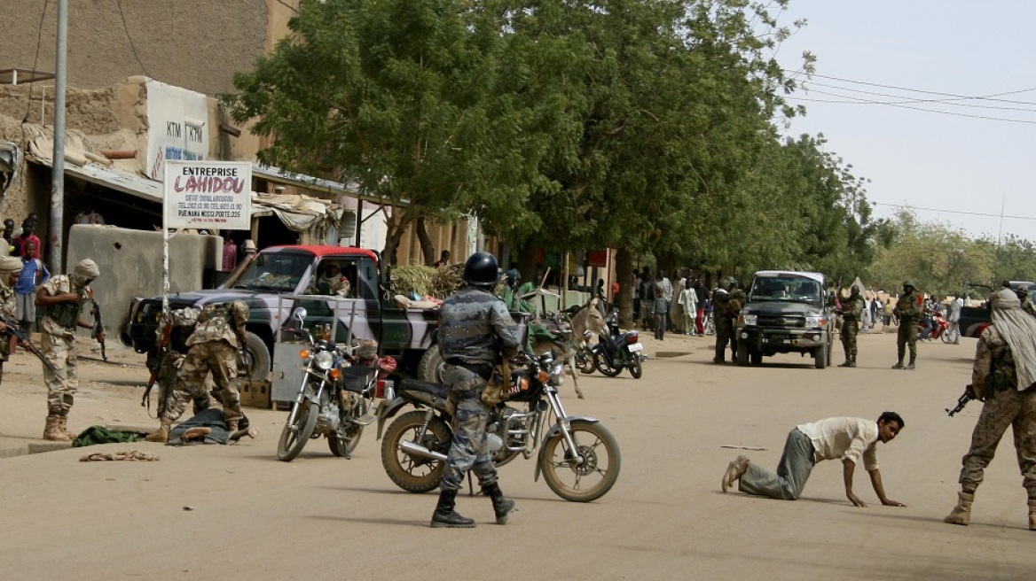 Φονική επίθεση ενόπλων σε χωριό στο Μάλι