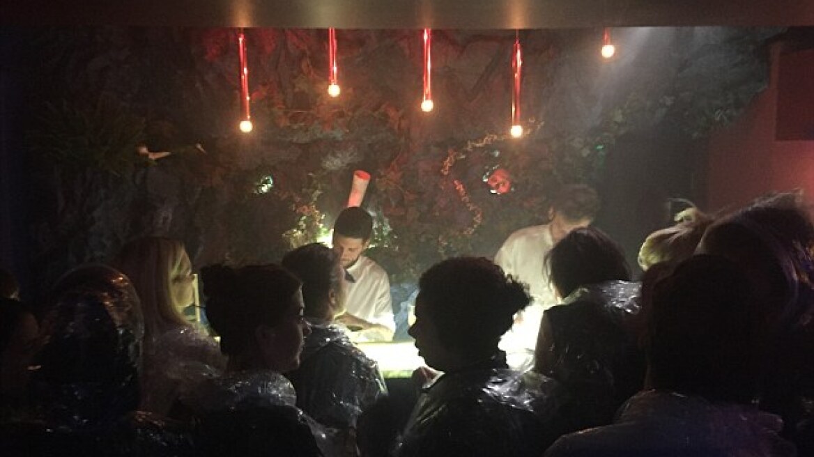 Βρετανία: Ένα μπαρ που δεν πίνεις το ποτό, αλλά το... εισπνέεις!