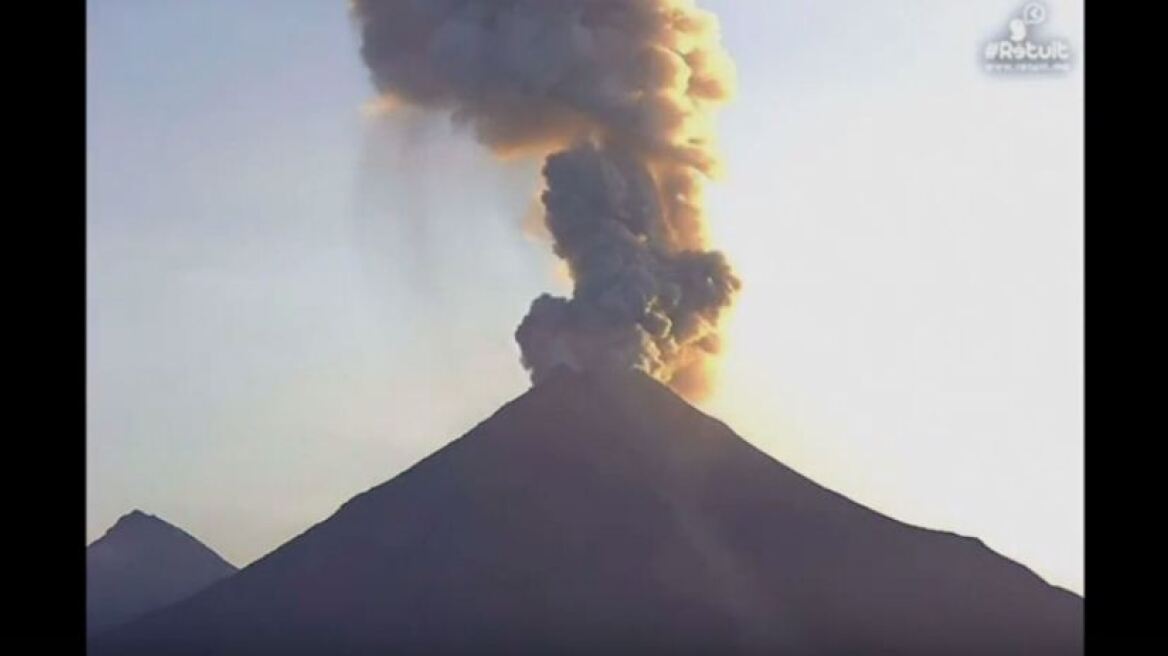 Μεξικό: Θεαματική έκρηξη ηφαιστείου μπροστά στην κάμερα