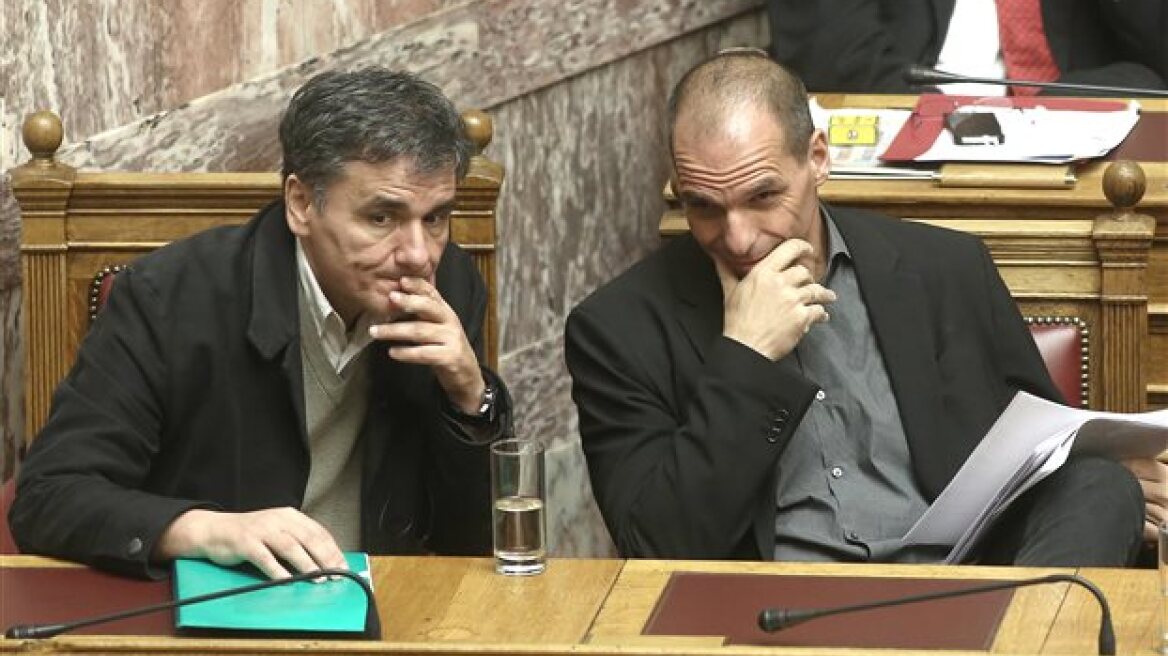 Le Monde: Η θερινή ραστώνη ή το Varoufexit φέρνει τελικά τη συμφωνία;