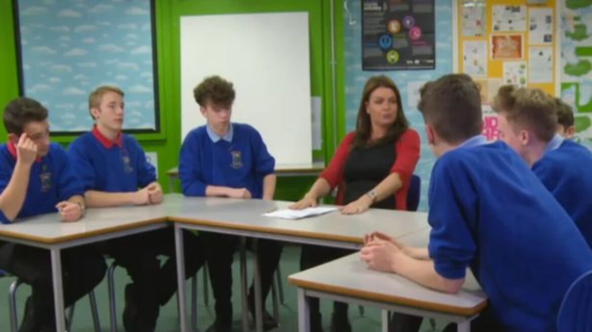 «Sex in class»: H εκπομπή που σπάει την τηλεθέαση στη Βρετανία