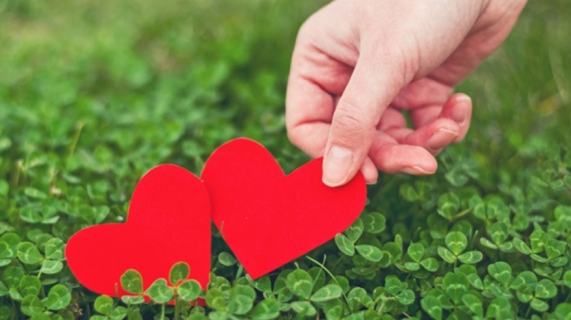 Ζώδια και έρωτας: Τι αγάπησε σε σένα πιο πολύ;