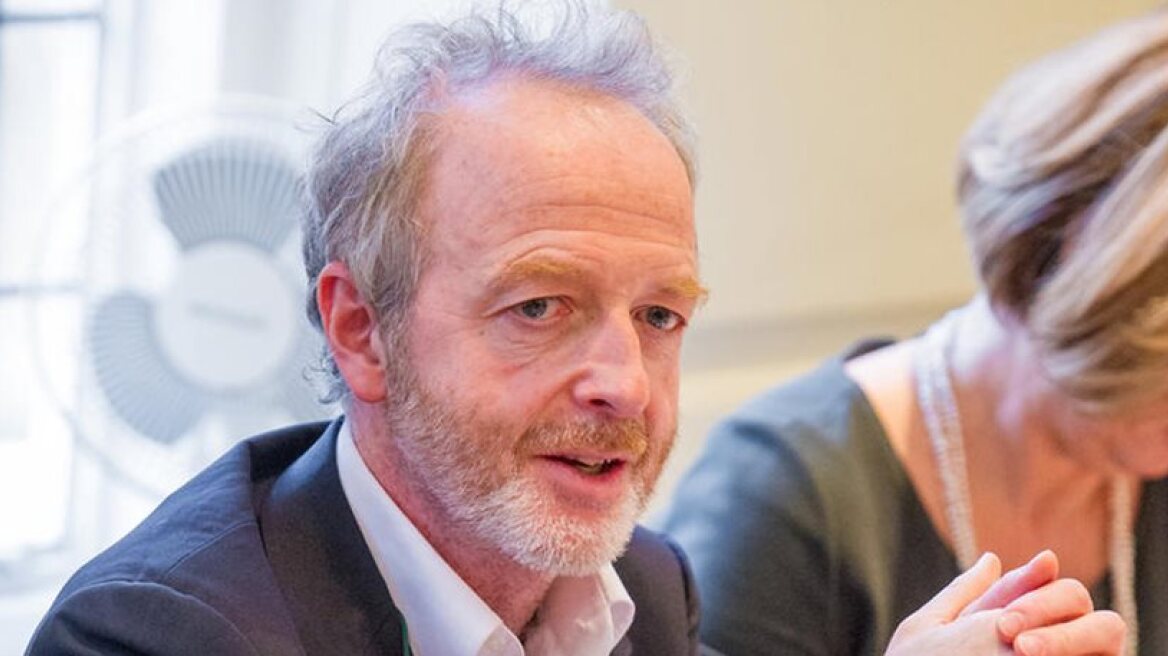 Χιούγκο Ντίξον: Ανοησίες όσα λέει ο ΣΥΡΙΖΑ περί λιγότερης λιτότητας με τη νέα συμφωνία