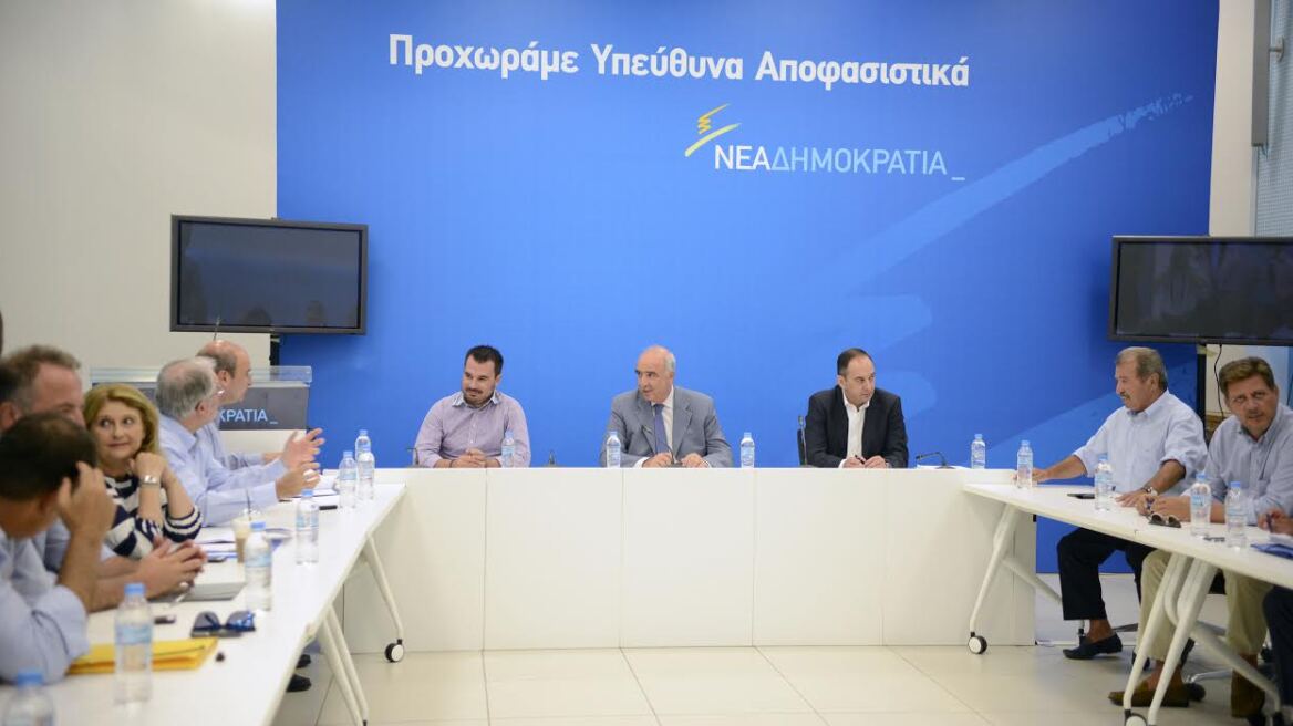 Το πολιτικό συμβούλιο της ΝΔ εξετάζει τι θέση θα κρατήσει στην ψηφοφορία 