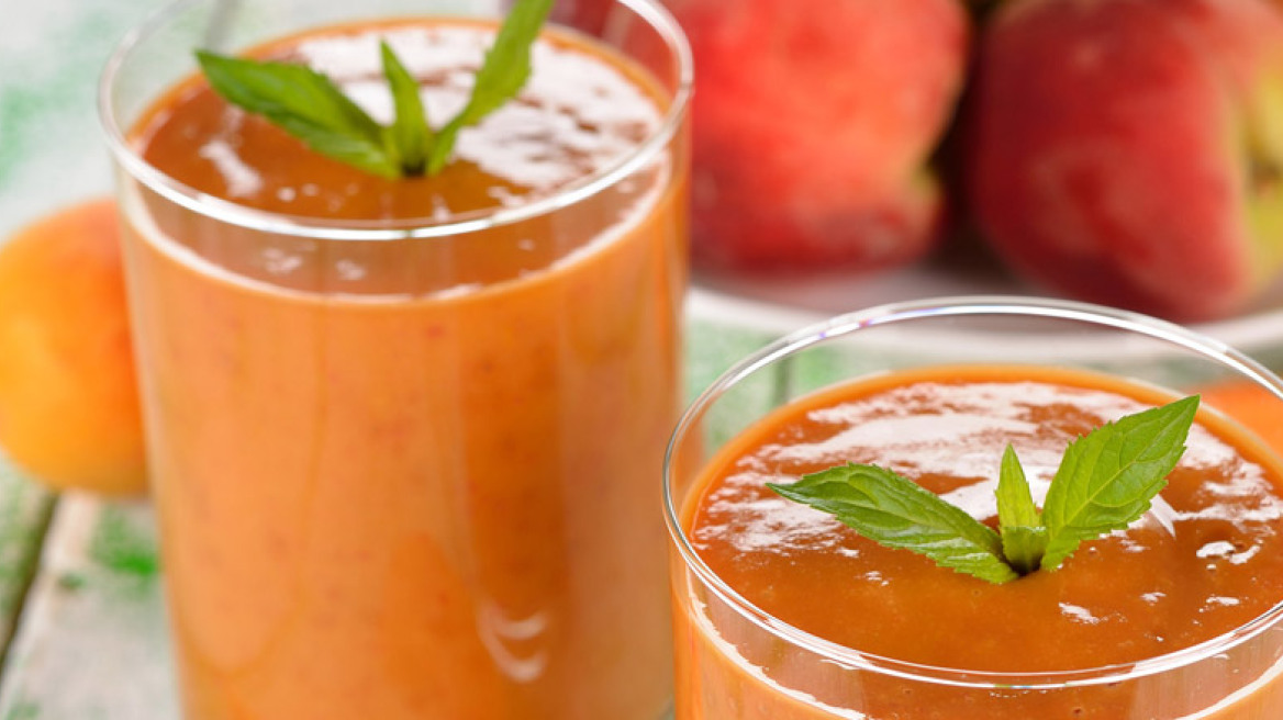 Smoothie ροδάκινο – βερίκοκο με γιαούρτι