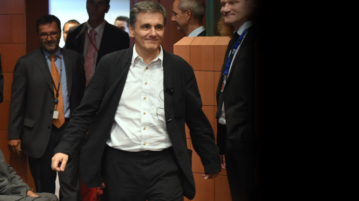 Θετικό το κλίμα στο Eurogroup - Συμφωνία «δείχνουν» οι δηλώσεις Σόιμπλε