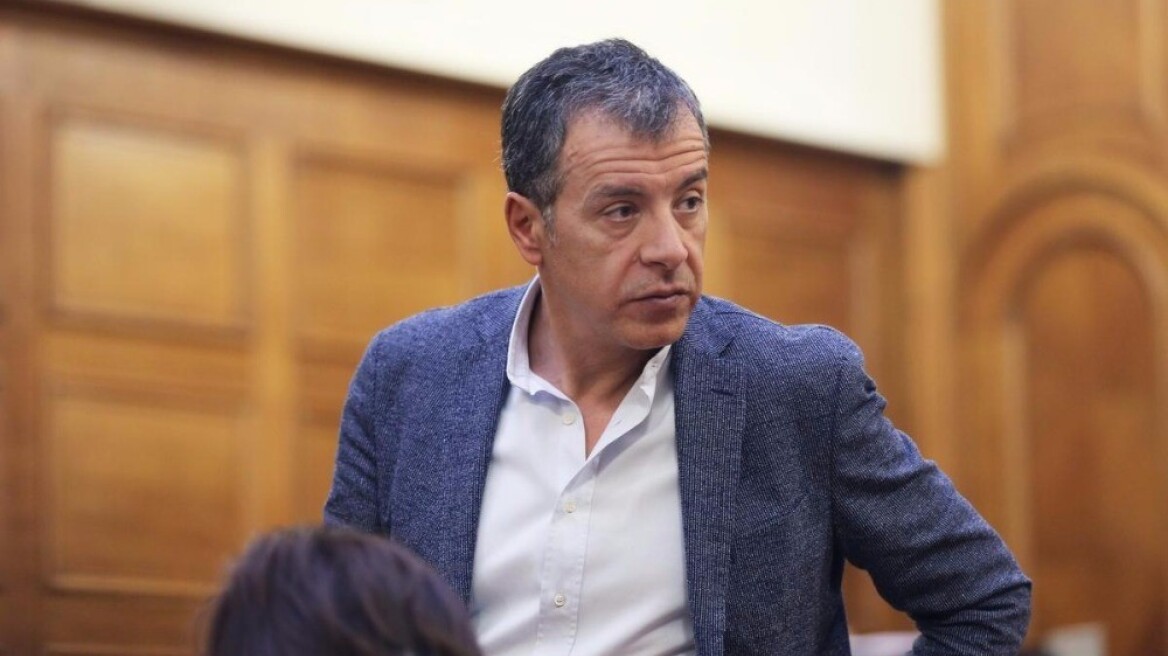 Θεοδωράκης: Ο Τσίπρας και ο Λαφαζάνης έχουν αποτύχει