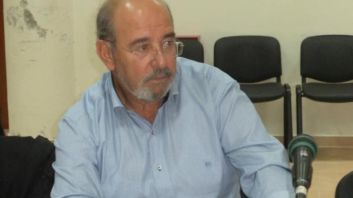 Στη Λαϊκή Ενότητα και ο Δερμιτζάκης