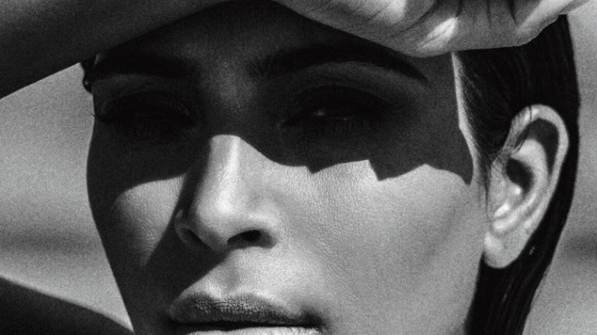 Tόπλες η Kim Kardashian