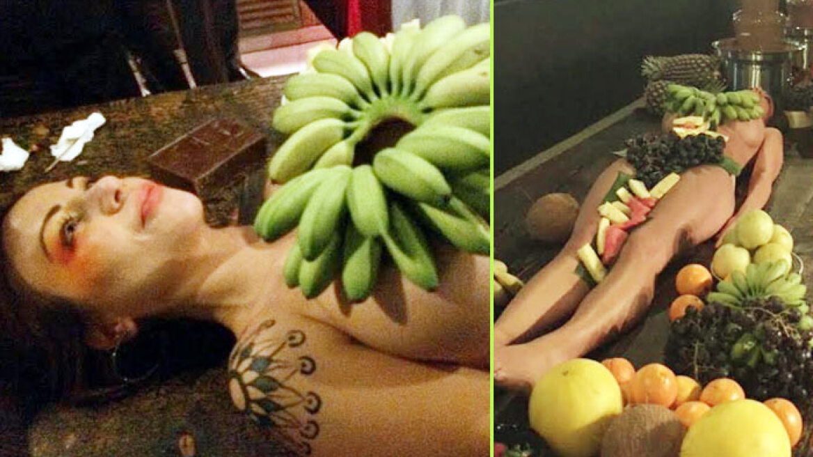 Foodies greeted by …nudies causes furor in Sydney