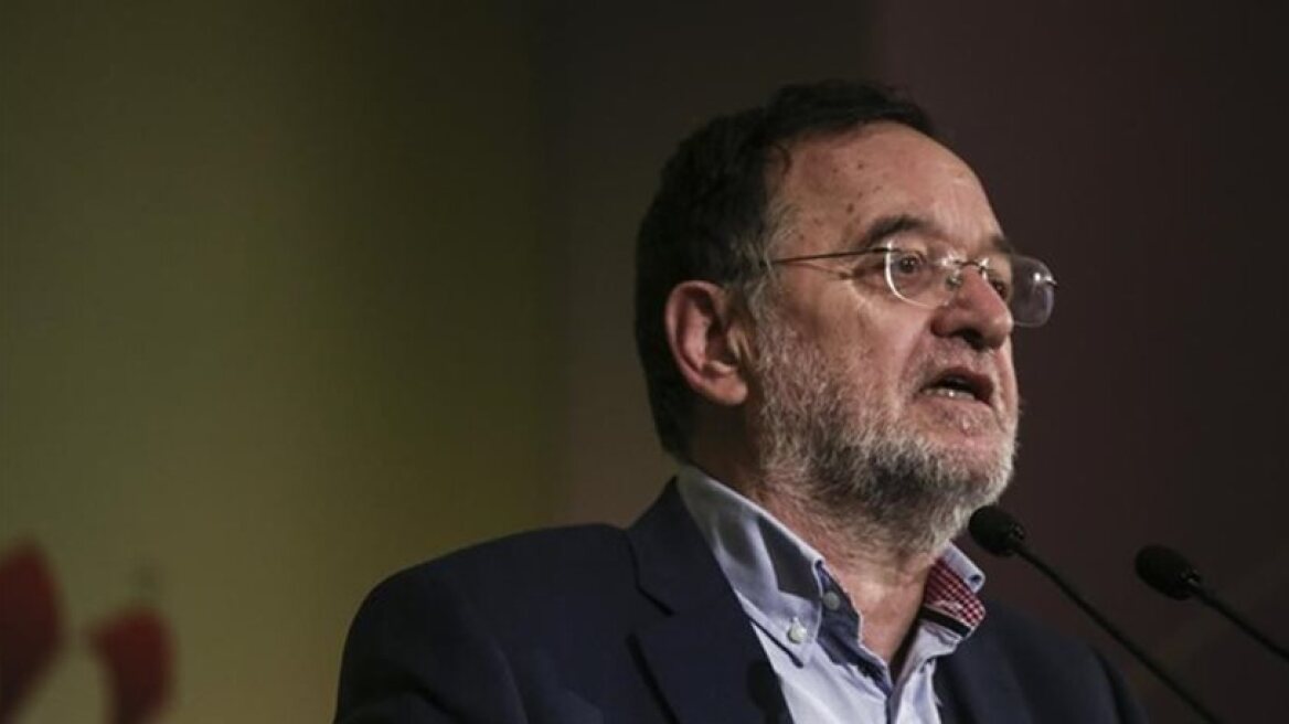 Λαφαζάνης: Ο Τσίπρας έκανε «κωλοτούμπα» και έγινε μνημονιακός