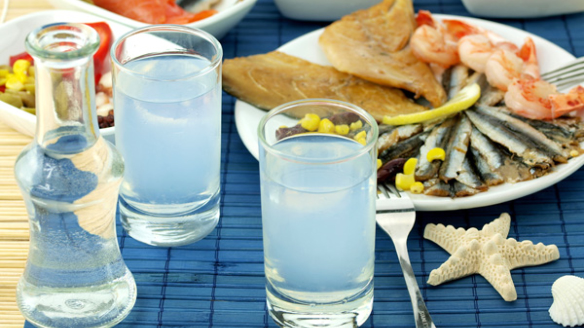 9 αυθεντικά τσιπουράδικα στο Βόλο