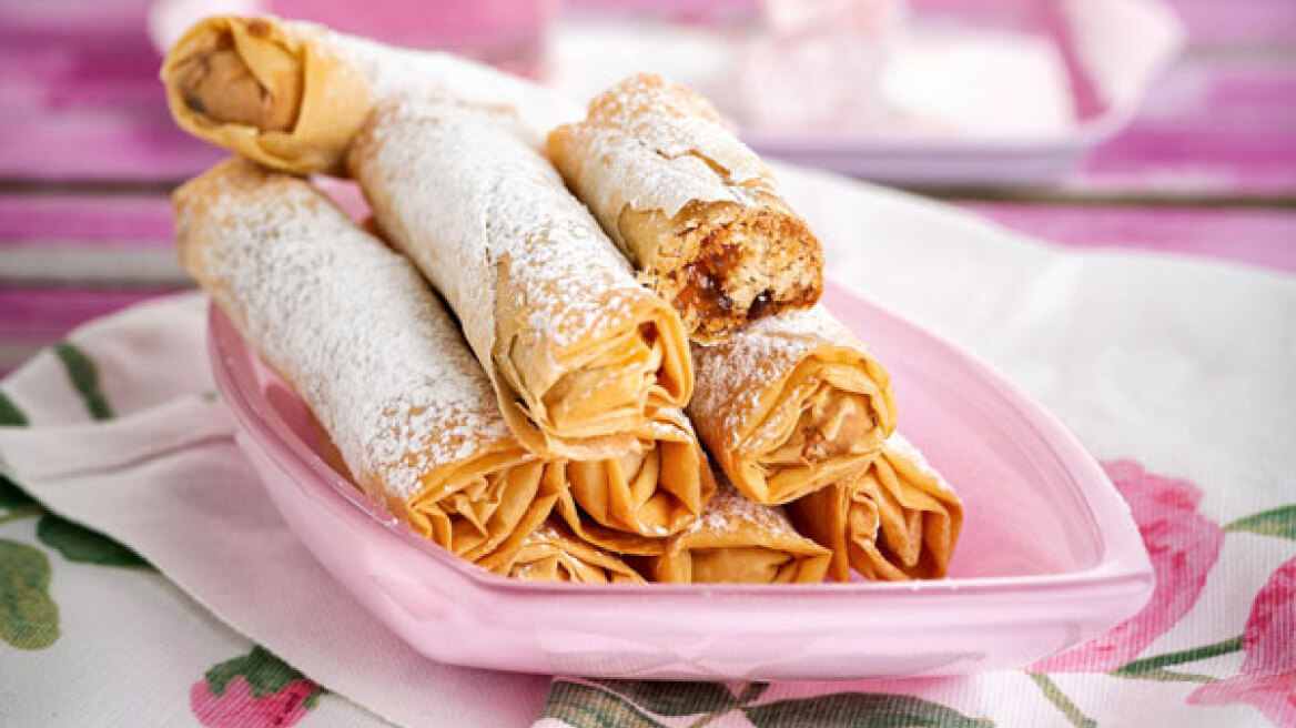 Μασουράκια με λουκούμι και αμύγδαλα