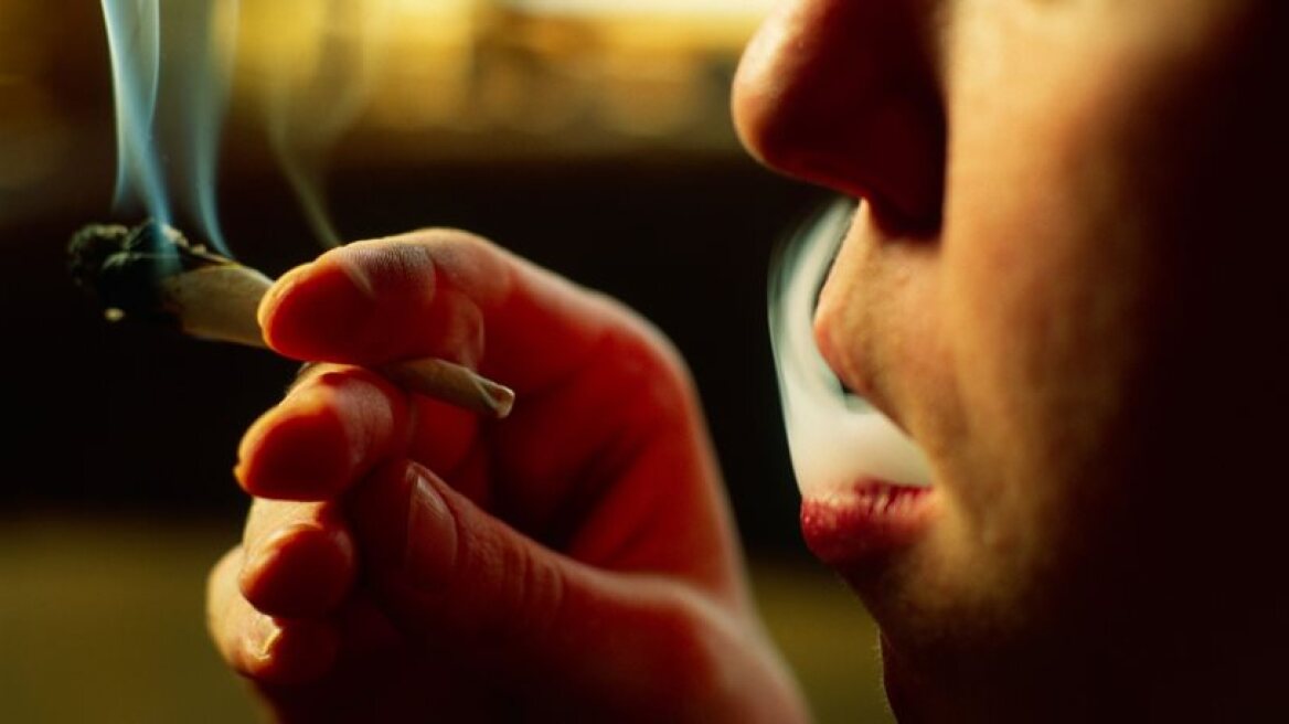 Marijuana is more popular than cigarettes at US universities