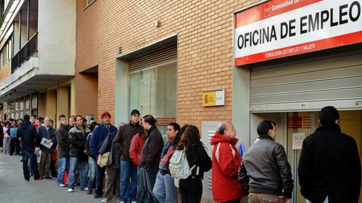 Aπίστευτο: Ισπανός συνταξιούχος προσέφερε 5.000€ για να βρει δουλειά ο γιος του!