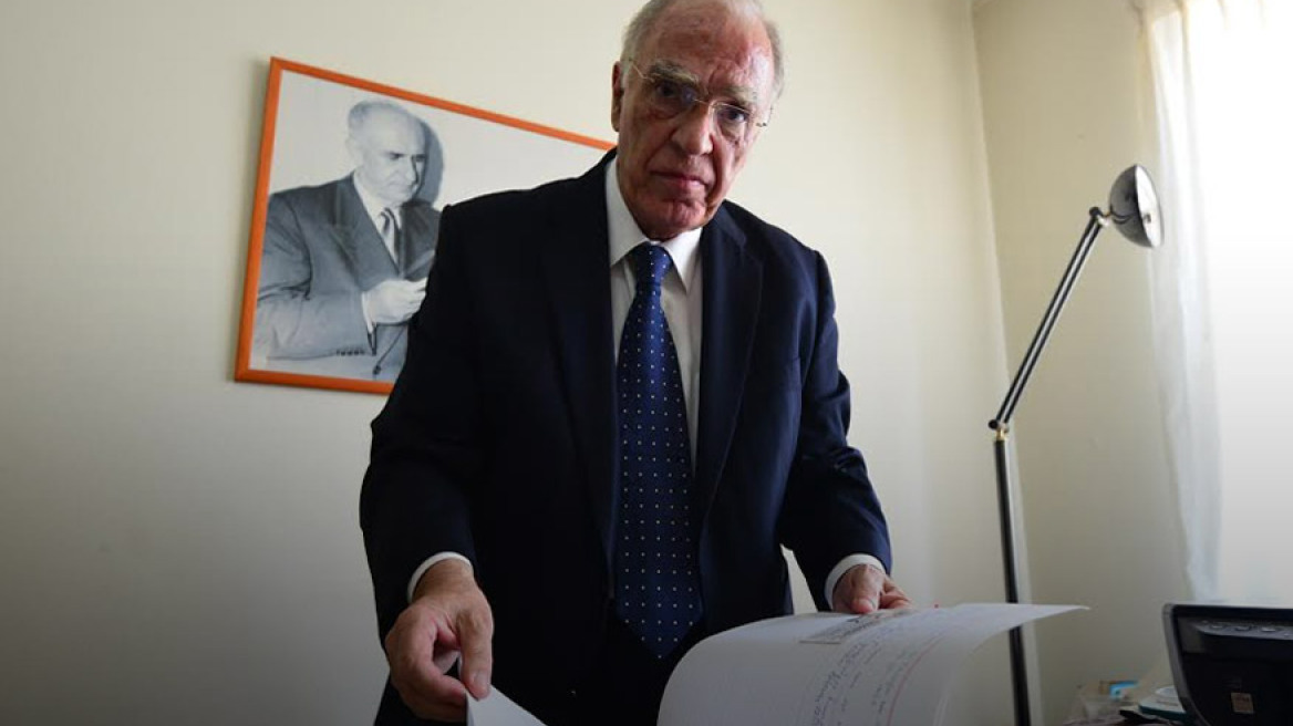 Συνωστισμός στην πόρτα Λεβέντη για μια θέση στο ψηφοδέλτιο 